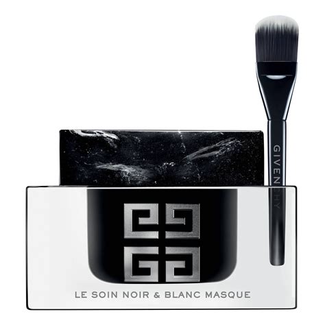 Le soin noir et blanc masque 